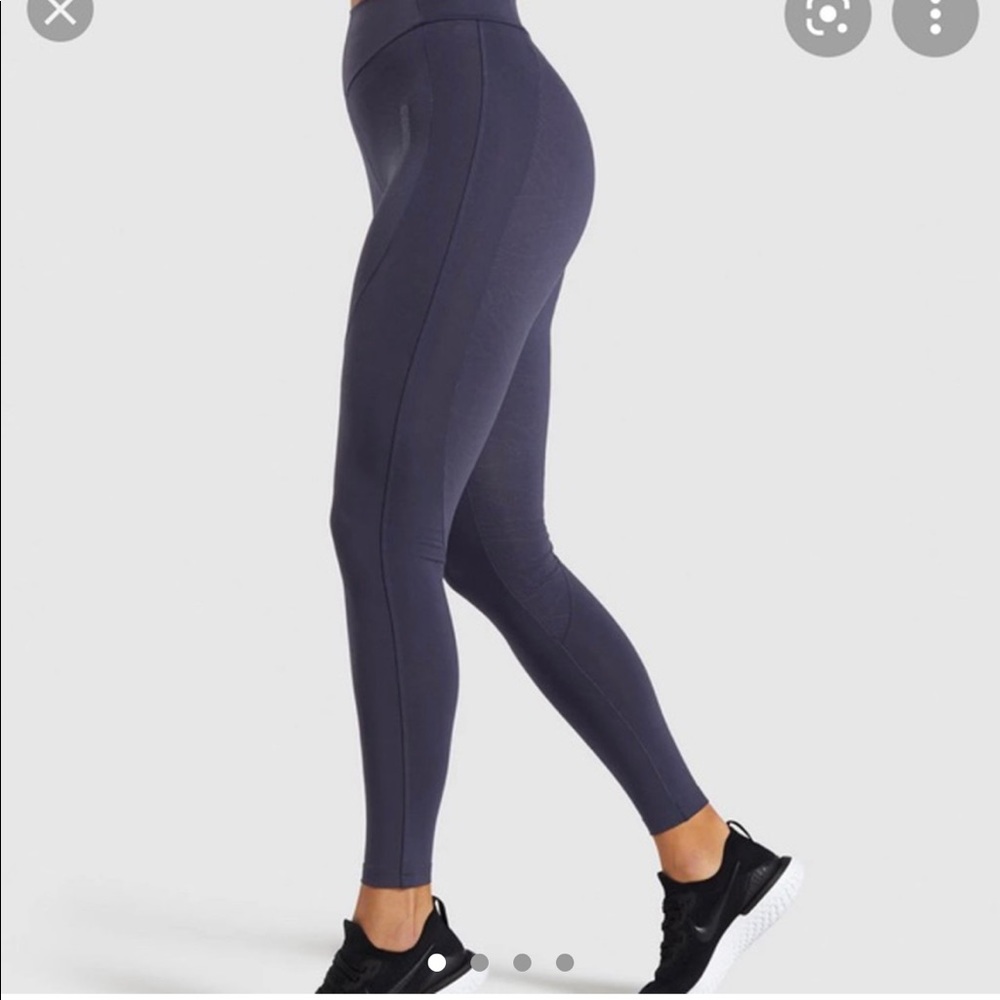 Navy blue Gymshark Lustre workout leggings